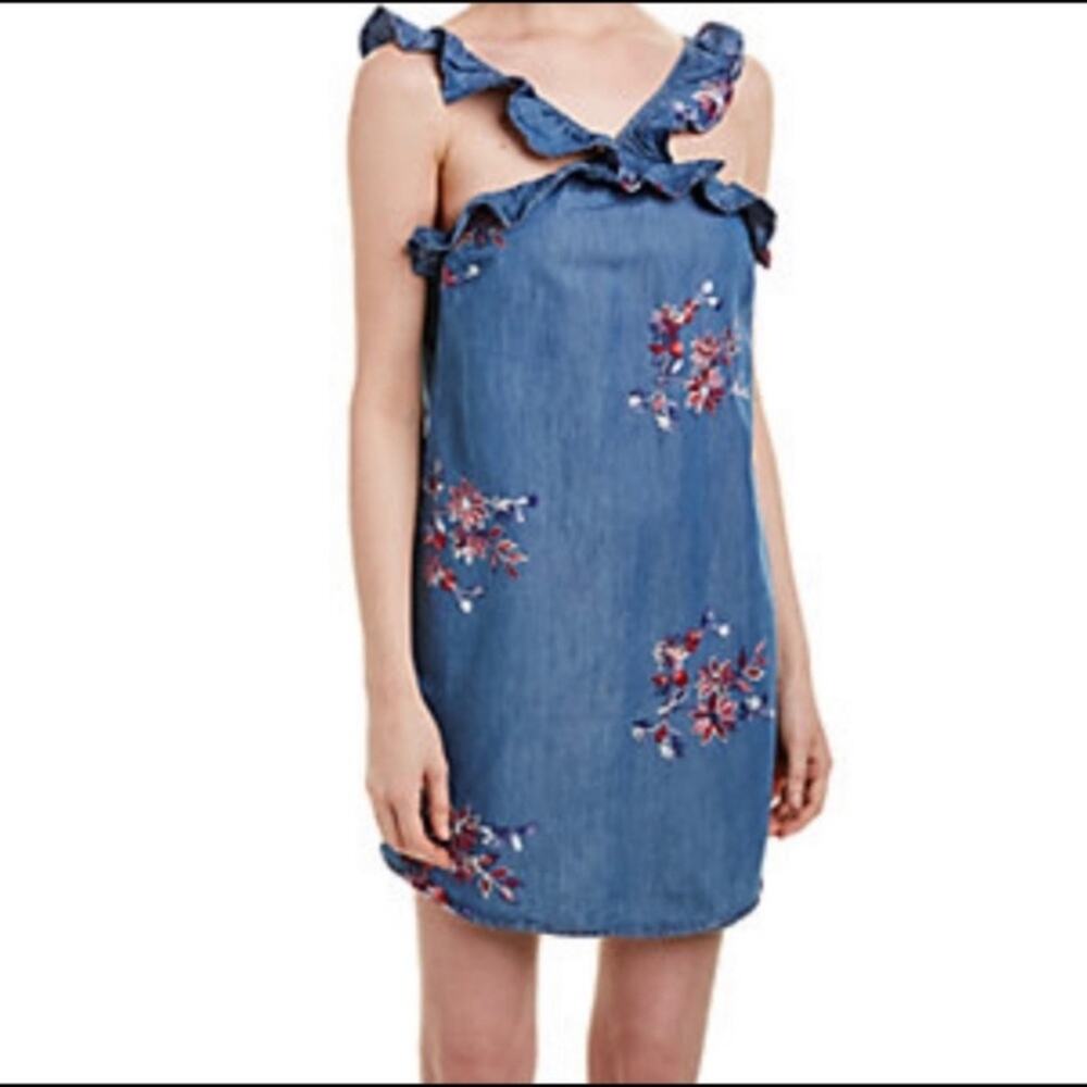 Romeo &‎ Juliet couture blue denim mini floral dress